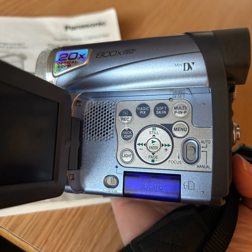 Panasonic Silver Video Camcorder PV-GS9 Handheld w/ 4 Recording Tapes